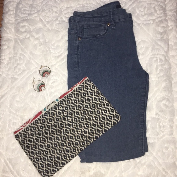 Forever 21 skinny jeans - Picture 2 of 2